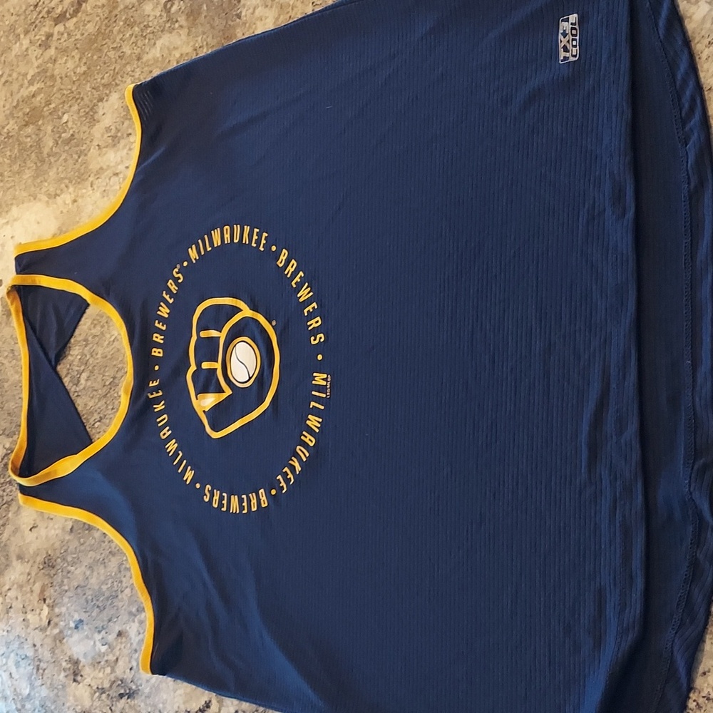 Milwaukee Brewers Woman's Large Tank